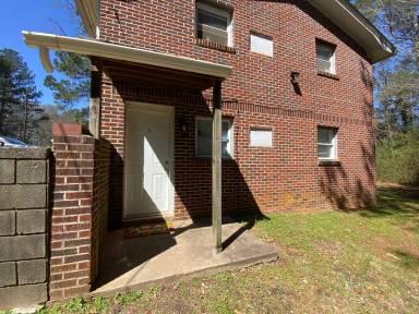 Main picture of 2362 Airport Dr
