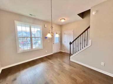 Main picture of 74 Griffith Pl