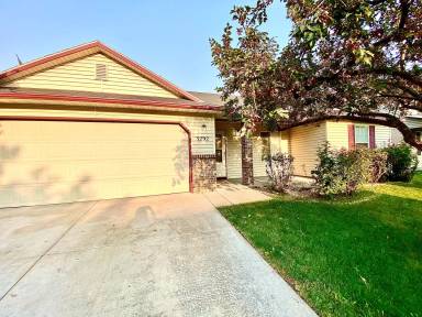 Main picture of 3292 N Chatterton Ave