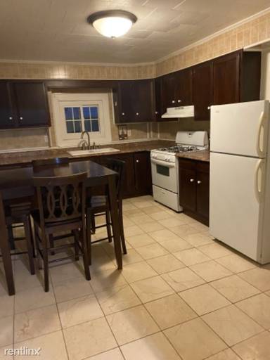 Main picture of 101 2nd St