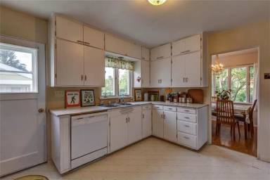 Main picture of 1106 S Willson Ave