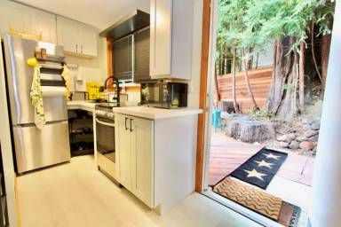Main picture of 14082 Woodland Dr