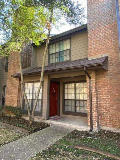 Main picture of 9910 Royal Ln