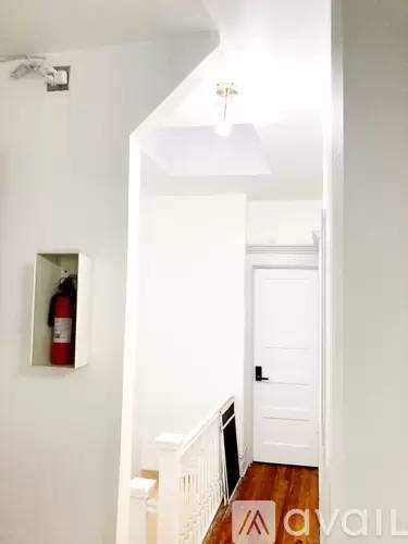 Main picture of 535 E 29th St
