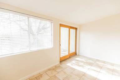 Main picture of 1029 W Elna Rae St