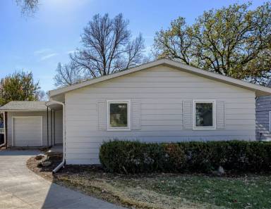 Main picture of 8061 Arbor St