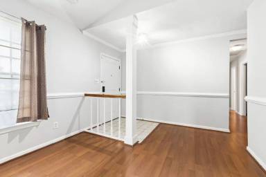 Main picture of 4800 Deming Ct