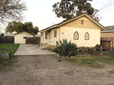 Main picture of 5526 Santos St