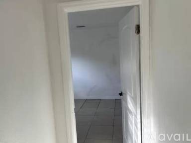 Main picture of 5212 Shakar Cir