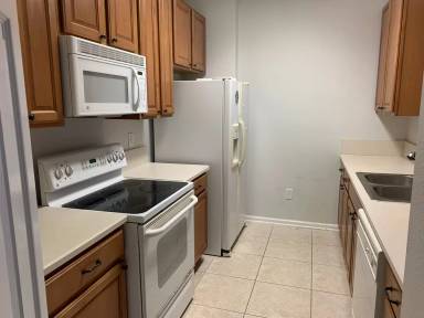 Main picture of Point Meadows Place Condominiums