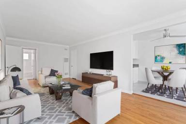 Main picture of 6858 De Longpre Ave