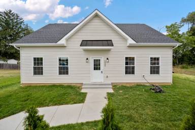 Main picture of 2253 Papermill Rd