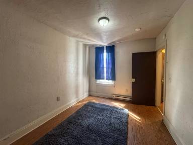 Main picture of 802 Wayne Ave