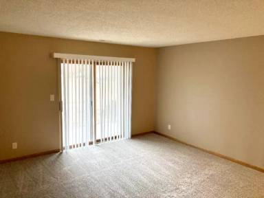 Main picture of 5100 Emerald Dr