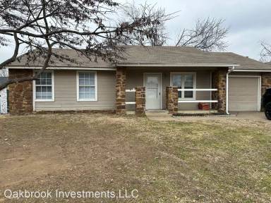 Main picture of 1367 E 139th St