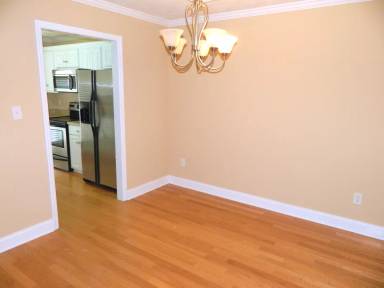 Main picture of 903 Bryan Cir