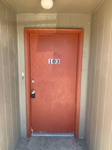 Main picture of 624 W Yakima St