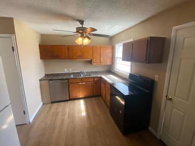 Main picture of 1428 W Hamilton St