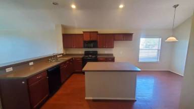 Main picture of 1019 Rumley Rd