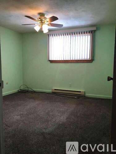 Main picture of 79 Fountain Ln