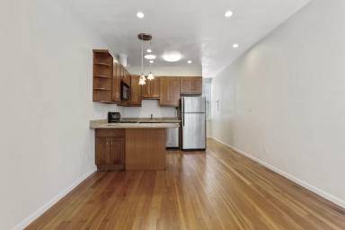 Main picture of 1309 Stevenson St