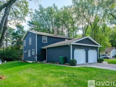 Main picture of 332 N Dibble Ave