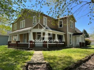 Main picture of 903 College Dr