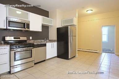 Main picture of 114 Everett St