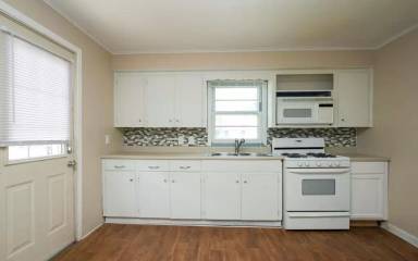 Main picture of 3214 E University Ave