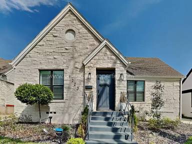 Main picture of 1223 E Waco Ave