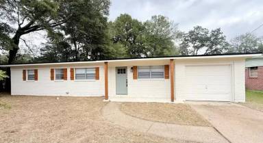 Main picture of 6509 Julia Dr
