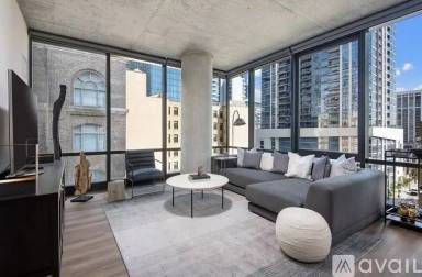 Main picture of 22 E Roosevelt Rd