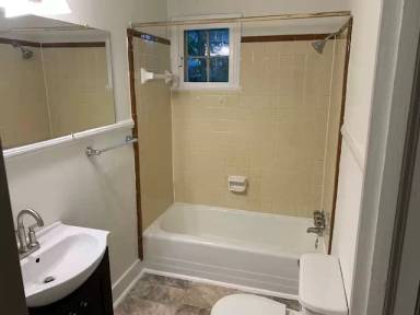 Main picture of 3811 Greenleaf St