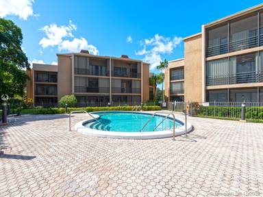 Main picture of 4100 N Hills Dr