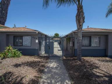 Main picture of 443 47th St