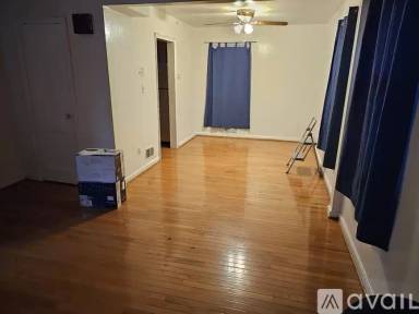 Main picture of 5724 Chillum Pl NE