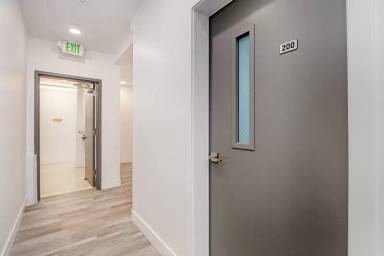 Main picture of 1709 Harbor Ave SW