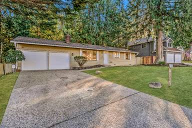 Main picture of 22131 NE 13th Pl
