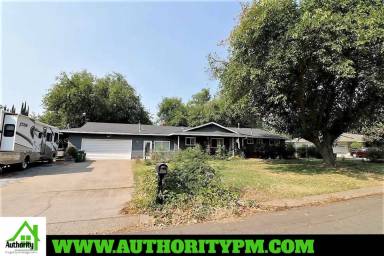 Main picture of 6896 Riata Dr