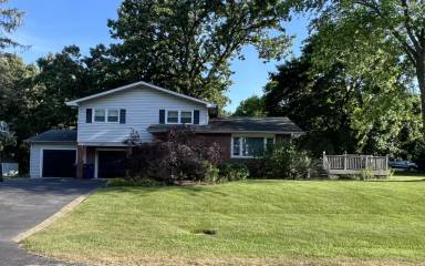 Main picture of 5637 W Woodhill Dr