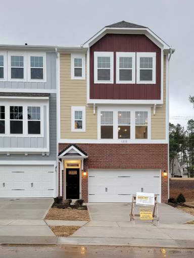 Main picture of 1248 Commack Dr