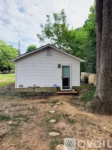 Main picture of 5940 Yale Ave