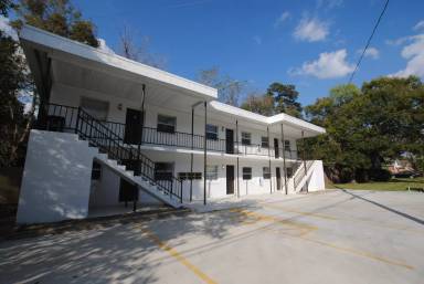 Main picture of 2975 Dellwood Ave