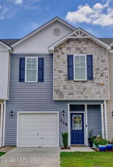 Main picture of 328 Cedar Island Trl