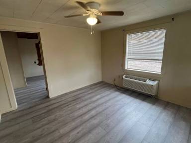 Main picture of 302 S Elizabeth St
