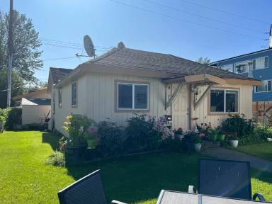Main picture of 544 E 10th Ave