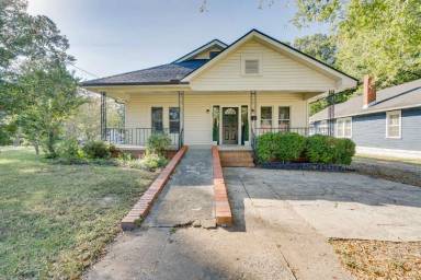 Main picture of 603 Carver St