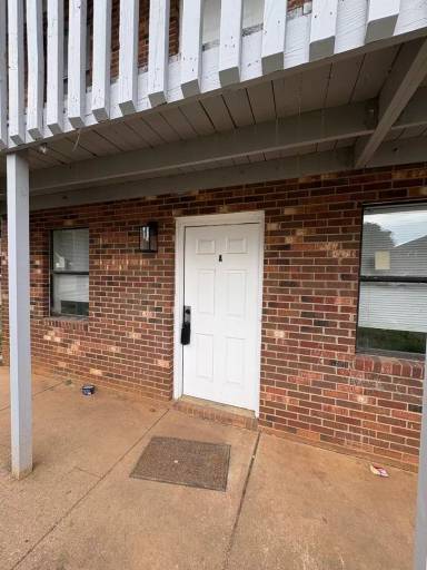 Main picture of 818 Meadow Ridge Ct