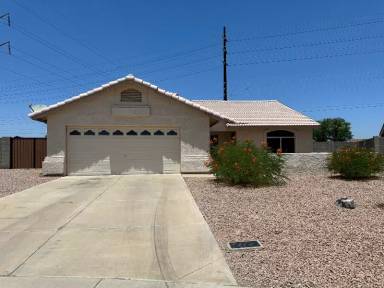 Main picture of 1060 W Paseo Way