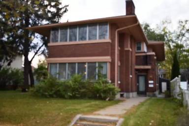 Main picture of 220 10th St S